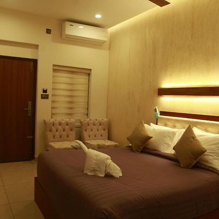 Casa Orchid Hotel Alappuzha Ngoại thất bức ảnh