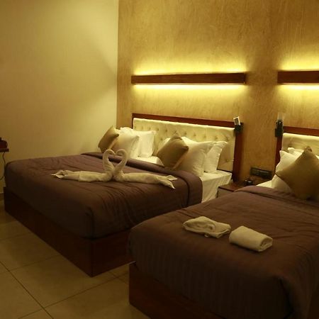 Casa Orchid Hotel Alappuzha Ngoại thất bức ảnh