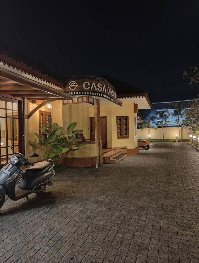 Casa Orchid Hotel Alappuzha Ngoại thất bức ảnh
