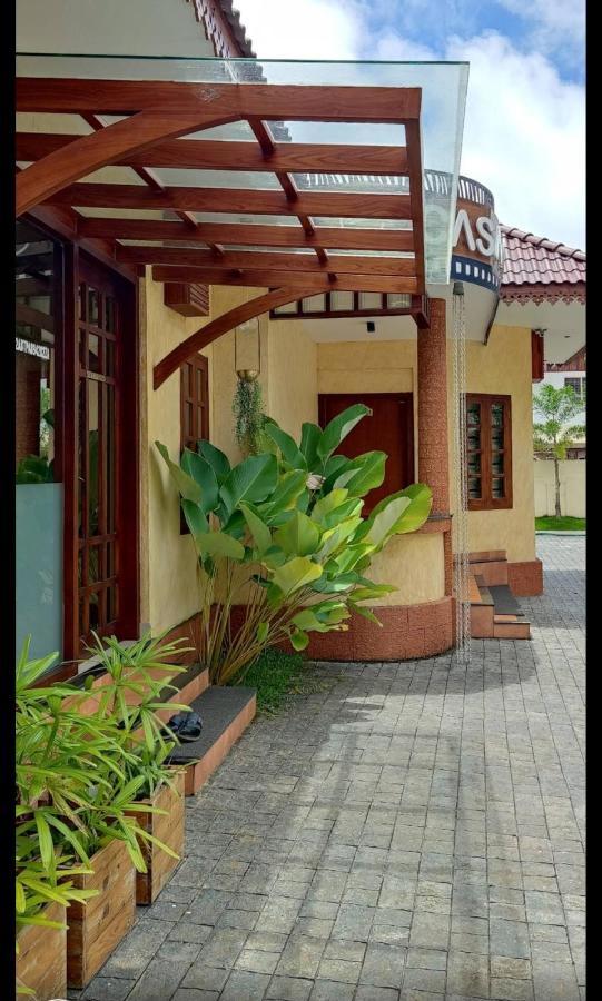 Casa Orchid Hotel Alappuzha Ngoại thất bức ảnh