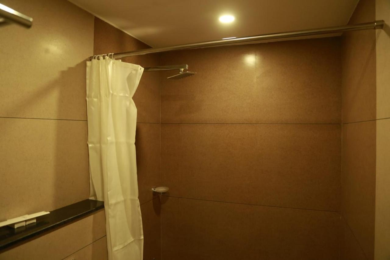 Casa Orchid Hotel Alappuzha Ngoại thất bức ảnh